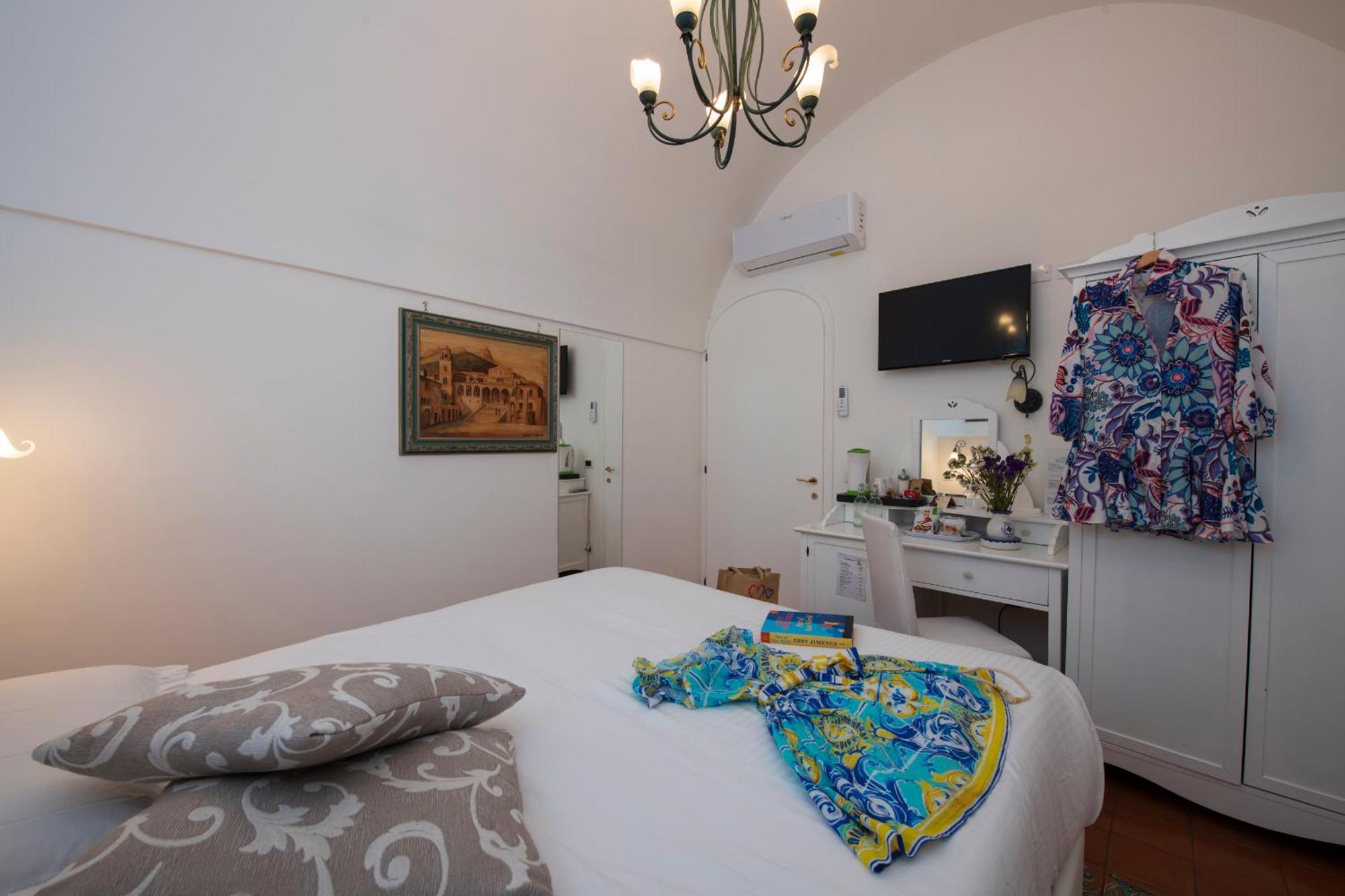 Aparthotel Antica Repubblica In Amalfi Center At 100Mt From The Sea Exteriör bild