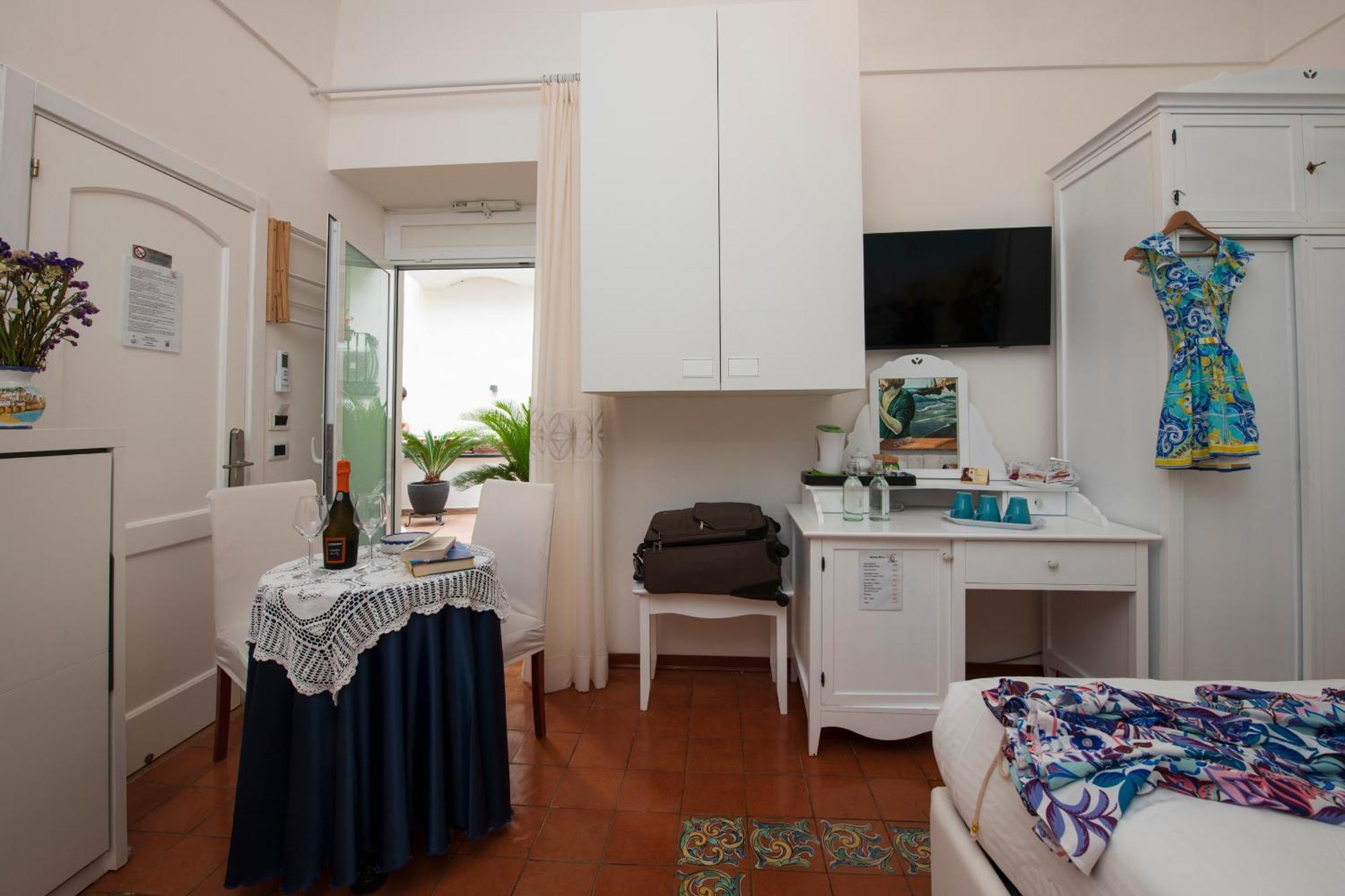 Aparthotel Antica Repubblica In Amalfi Center At 100Mt From The Sea Exteriör bild