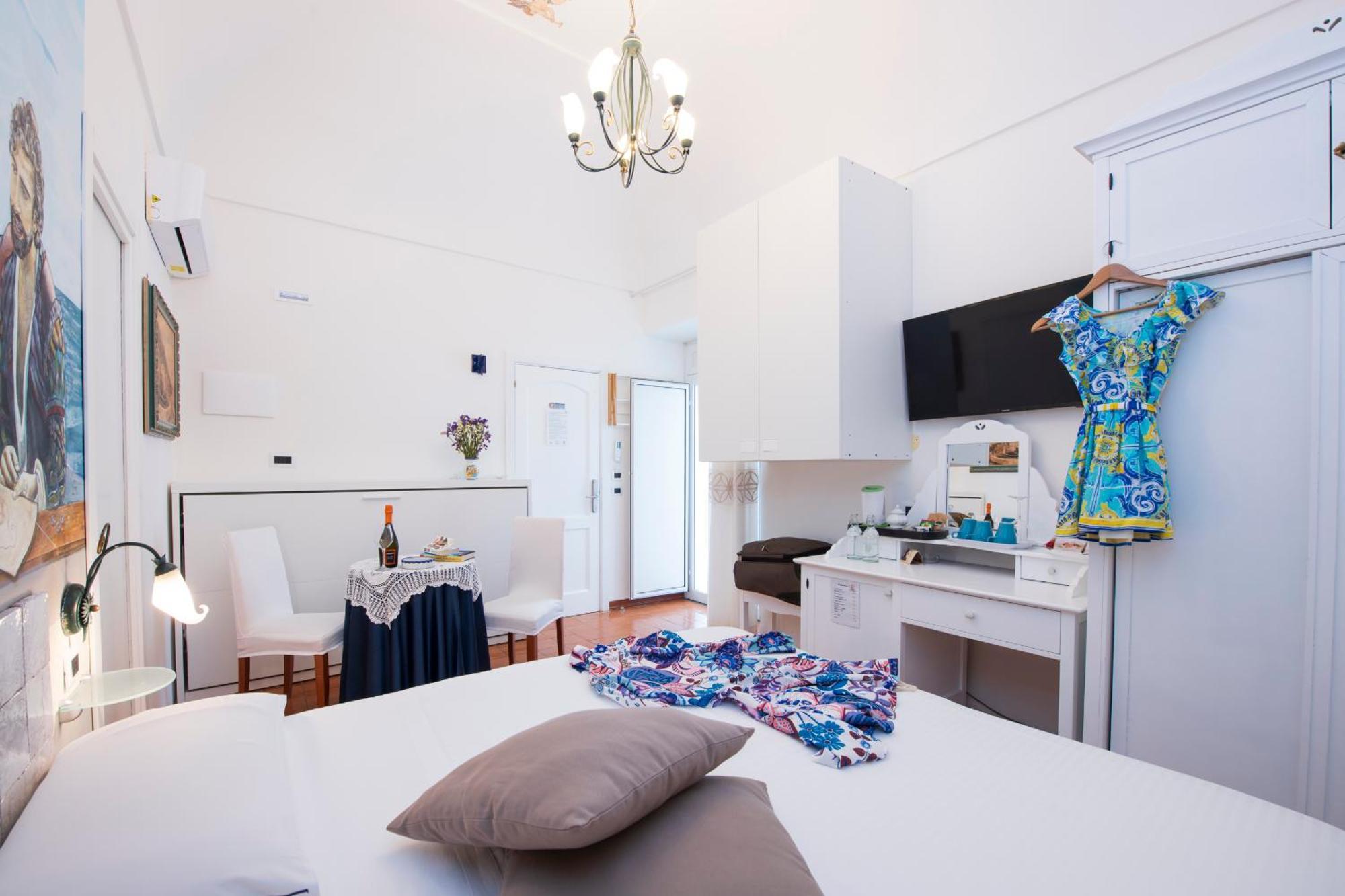 Aparthotel Antica Repubblica In Amalfi Center At 100Mt From The Sea Exteriör bild
